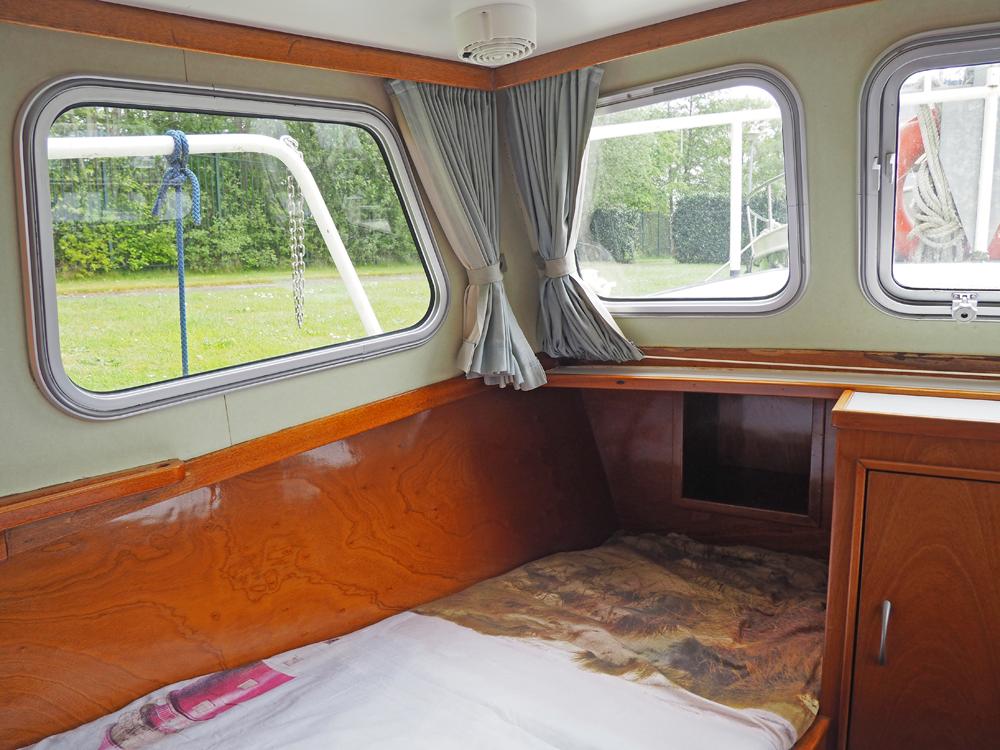 Salon, Accommodatie